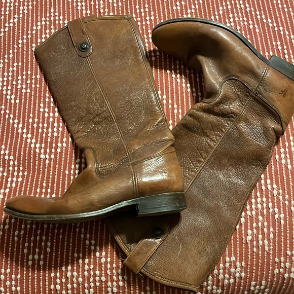 Frye Melissa Boots. Size 8 - Picture 2 of 8